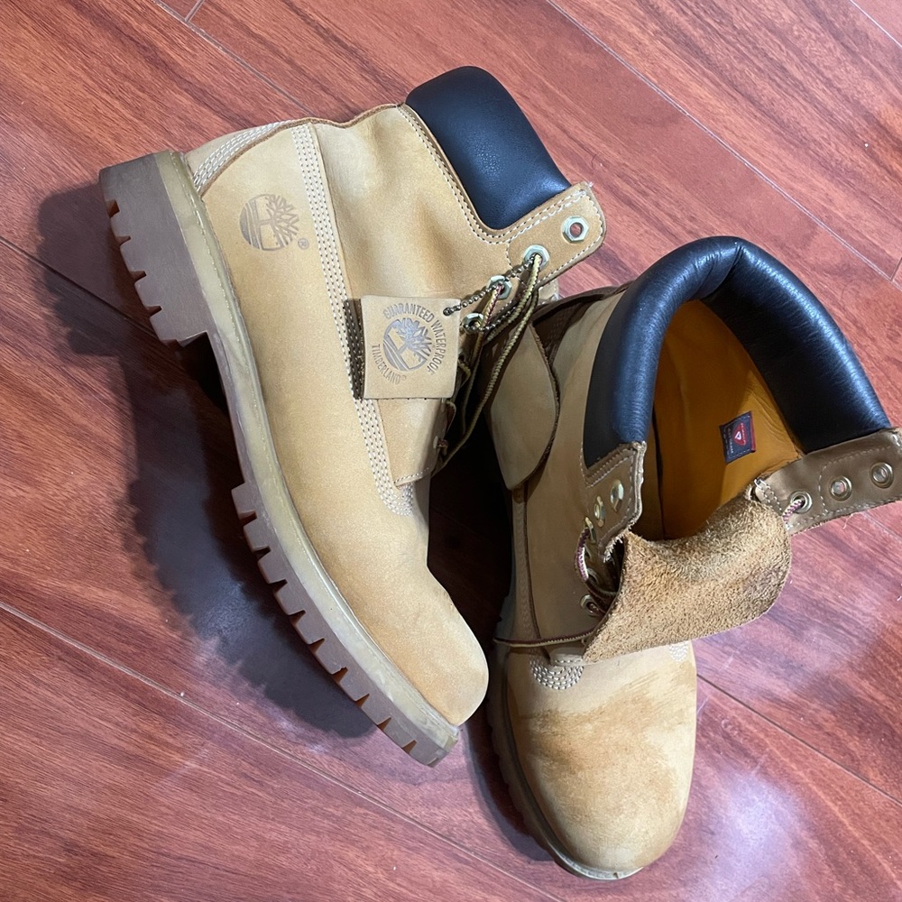 9.5 men’s timberland , brown